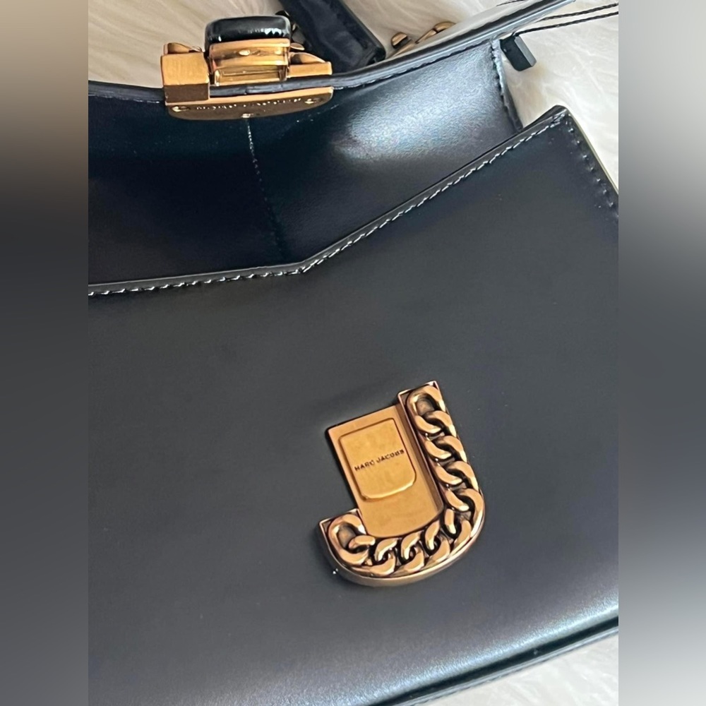 💰SOLD - Marc Jacobs The St. Marc Mini Top Handle - Picture 10 of 15